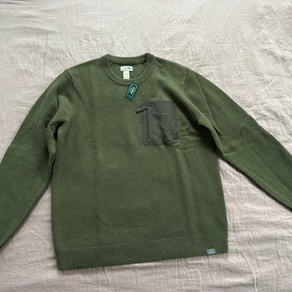 L.L. Bean Other - Men's Maine Guide Lightweight Lambswool Sweater